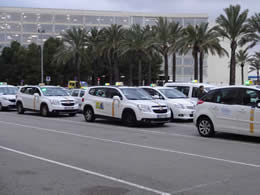 taxis queing at palma airport 
